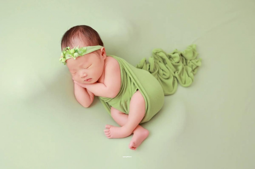 广汉宝宝出疹子发烧